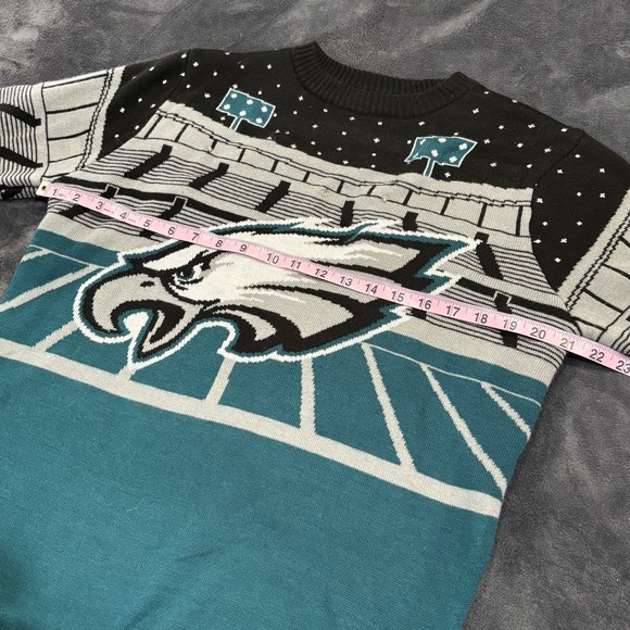 Philadelphia Eagles Christmas Sweater Mens Meduim Winter Snowflake Holiday Party - Picture 3 of 7
